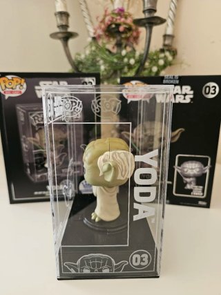 Funko Pop! Yoda (with Lightsaber) #03 - Star Wars
