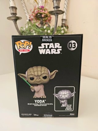 Funko Pop! Yoda (with Lightsaber) #03 - Star Wars