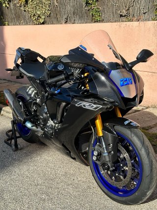 Yamaha R1 60th Aniversario