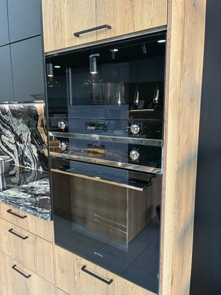 COCINA DE EXPOSICIÓN EN PERFECTO ESTADO