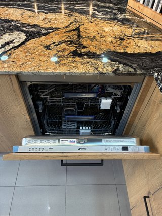 COCINA DE EXPOSICIÓN EN PERFECTO ESTADO