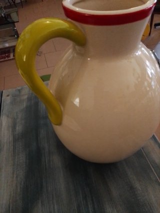Anfora con viso decorativa
