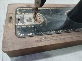 Máquina de coser Pfaff antigua