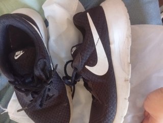 Nike Tanjun Talla 36.5. Nike Revolution 39.
