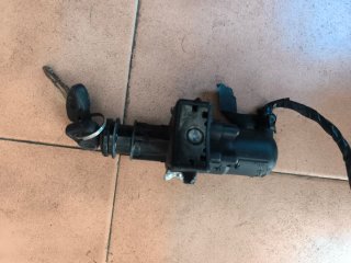 Cerradura asiento y Tapon de Gasolina BMW f650 gs