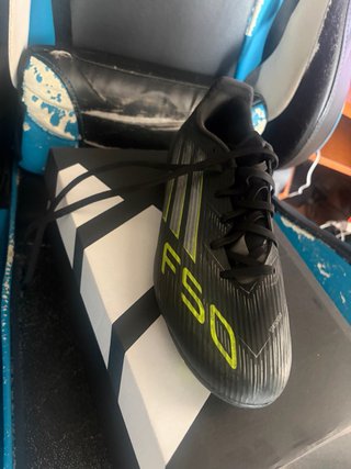 Botas de fútbol Adidas Negras y Verdes