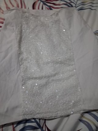 Falda blanca con lentejuelas