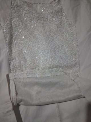 Falda blanca con lentejuelas