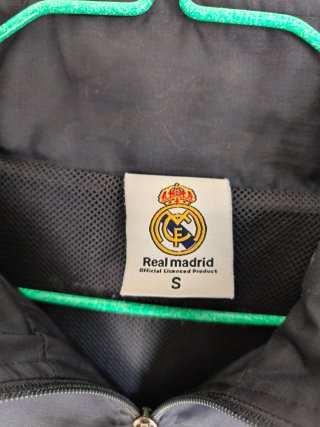 Chaqueta, chubasquero, cazadora Real Madrid
