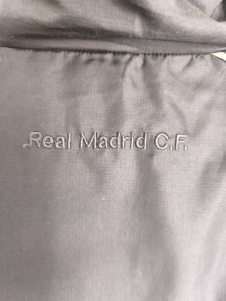 Chaqueta, chubasquero, cazadora Real Madrid