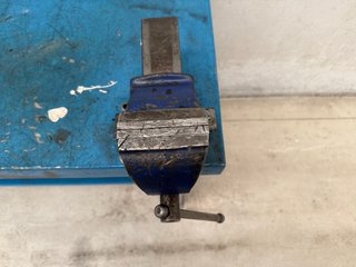 Banco de trabajo taller azul