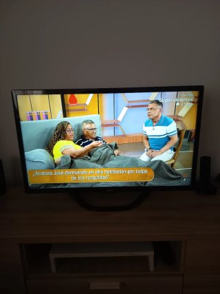 Televisor LG 32 Negro 32LN575S