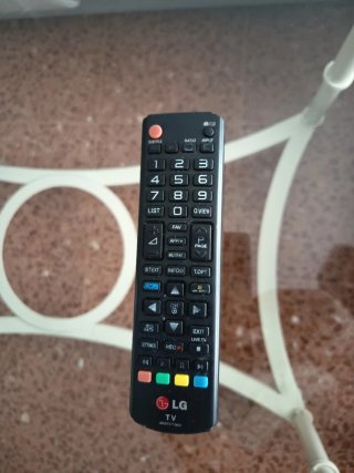 Televisor LG 32 Negro 32LN575S