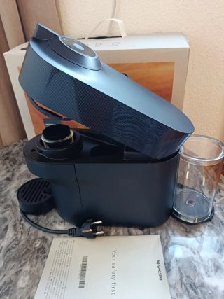 Cafetera Nespresso DeLonghi Negra