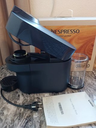 Cafetera Nespresso DeLonghi Negra