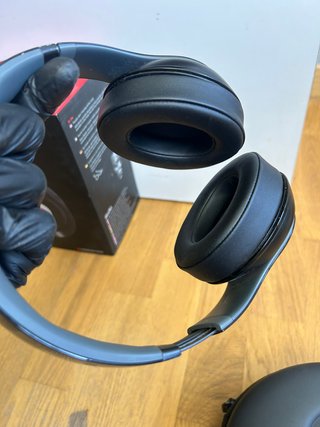 Beats Studio 2 Wireless Monster Ed. Limitada