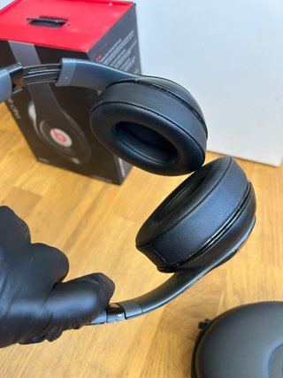 Beats Studio 2 Wireless Monster Ed. Limitada