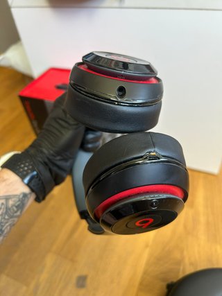 Beats Studio 2 Wireless Monster Ed. Limitada