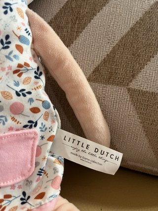 Muñeca de trapo con vestido floral LITTLE DUTCH