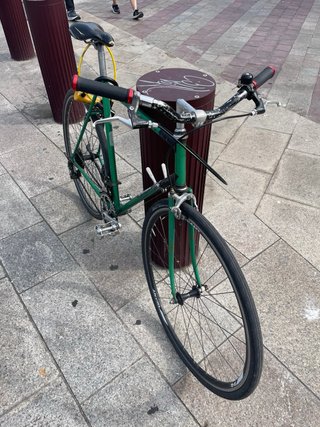 Bicicleta carretera vintage verde