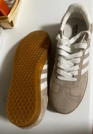 Zapatillas Adidas Gazelle Beige/Blanco