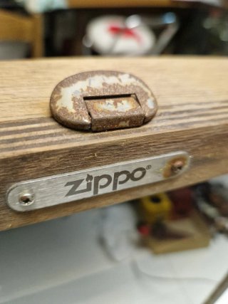 Espositore Zippo Legno Vintage