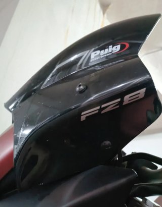 Cúpula negra Puig para Yamaha FZ8.
