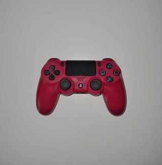 PS4 con 2 controller e 7 giochi