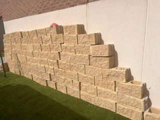 Se regala. Bloques de hormigón para construcción