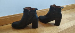 Botines Pikolinos. Piel. Negros. Talla 37