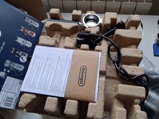 Cafetera DeLonghi Dedica Style EC685.BK Nueva