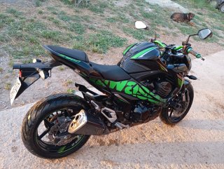 Kawasaki Z800 A2 Negra y Verde