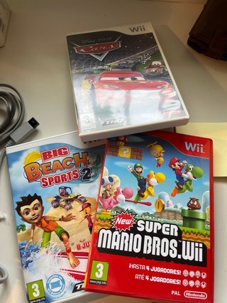 Consola Wii con 2 mandos y accesorios
