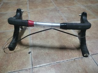 Manillar carretera marca Forma.