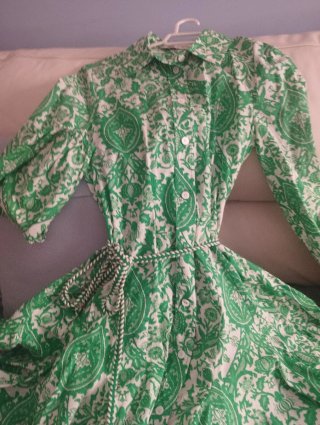 Vestido Zara verde y blanco estampado