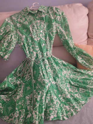 Vestido Zara verde y blanco estampado