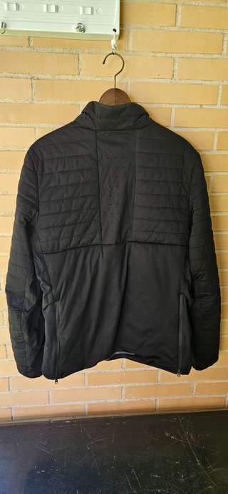 Chaqueta 2XU BMC Negra