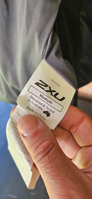 Chaqueta 2XU BMC Negra