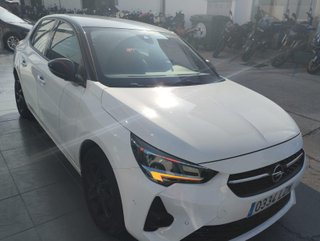 Opel Corsa GS Line Auto 130 CV · 2022 · Impecable