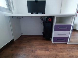 Habitación juvenil con cajones y cama supletoria