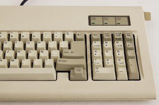 Teclado IBM Model F (AT)