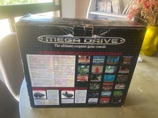 Sega Mega Drive Consola + 2 Mandos