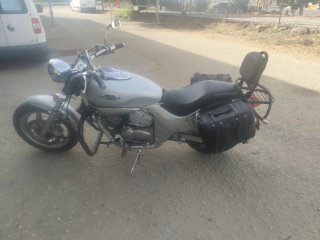 Kymco Venox 250 Plata se vende o se cambia