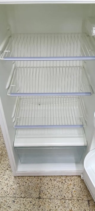 Nevera  pequeña blanca Edesa 160X55X56cm