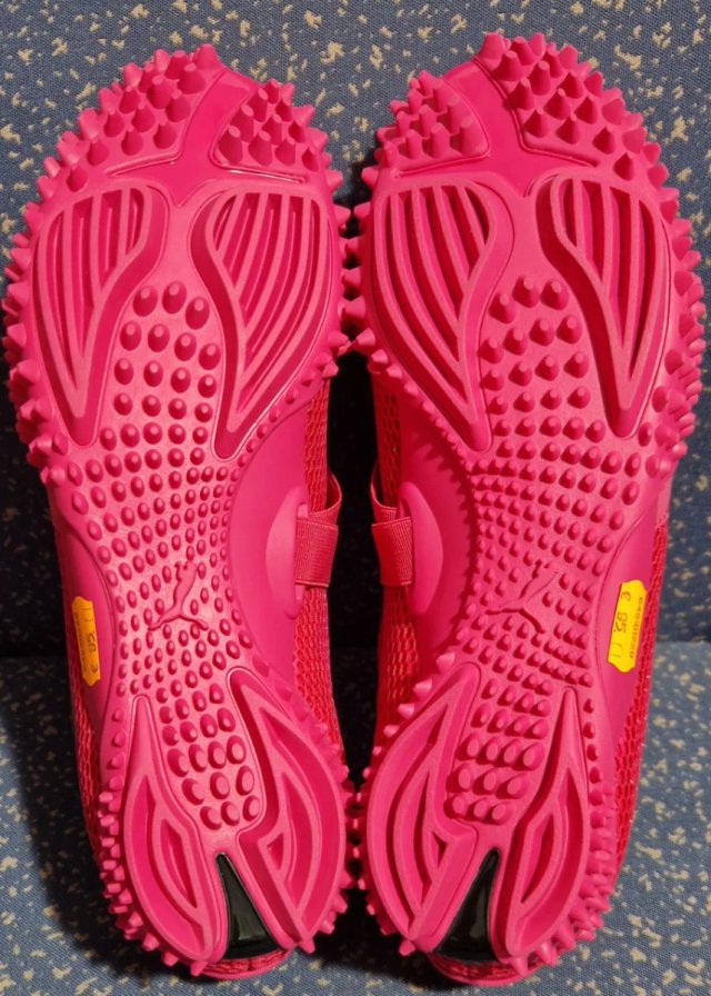 Zapatillas Deportivas Puma Mostro OG Pink.