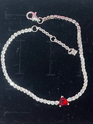 Pulsera circonitas corazón rojo