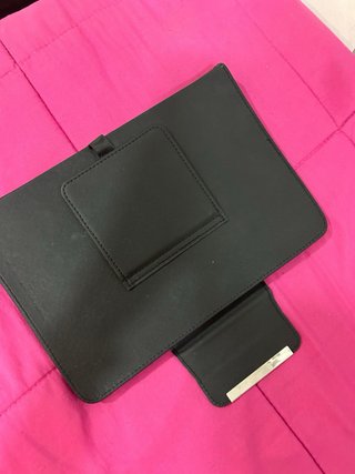 Funda para iPad 11 generacion  de color negra