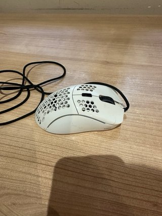 Glorious Model D Ratón Blanco