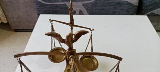Dos balazas con varias pesas