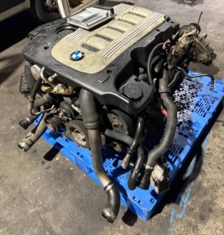 Motor BMW 330d M57 240.000 km con caja cambios!